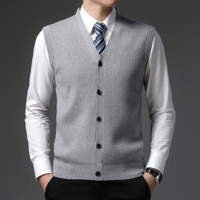 China Anti-pilling Mens Knitwear Cardigan Sweater Manufacturer Custom Sleeveless V-Neck Pockets Wool Cable Plaid Mens Sweater Vest for sale