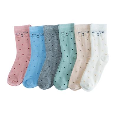 China Good quality fashion girls bouncy promotional socks spotted cute solid color girls socks for sale