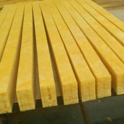 China 935mm 50mm 75mm traditional thick 100mm glass wool board for metal building sandwich panel heat insulation materials for sale