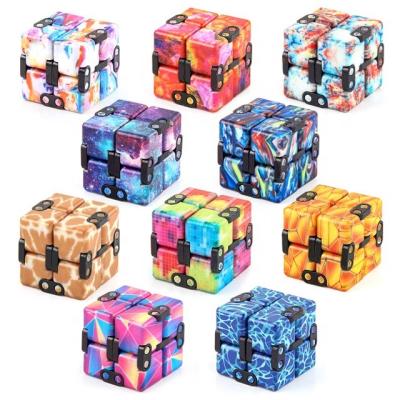 China Block Printed Toy Stress Relieving Fidget Bundle Set Busty Person Cube for Kids and Adults Mini Unique Gadget for Worry Relief and Kill Time for sale