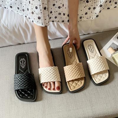 China Latest Breathable Female Sandals Home Plain Sexy Fashionable Flat Slide Women's Slippers for sale