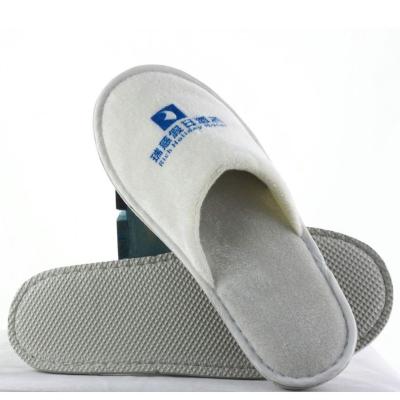 China Fashion Good Quality Luxury Velvet Hotel Slippers, Hotel Slipper Spa Slippers, OEM Logo Hotel Slipper for sale