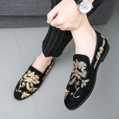 China Men's Formal Leather Embroidery Dress Moccasin Loafers Fashion Trend Plus Size Suede Men's Slip On Walking Casual Shoes For Men Muller Black for sale