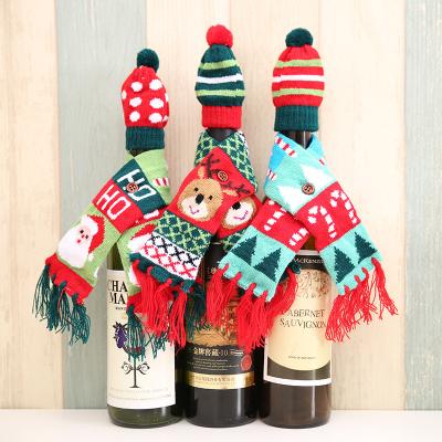 China New Durable Christmas Bottle Decoration Supplies Christmas Knitted Scarf Hat Set Christmas Bottle Decoration for sale