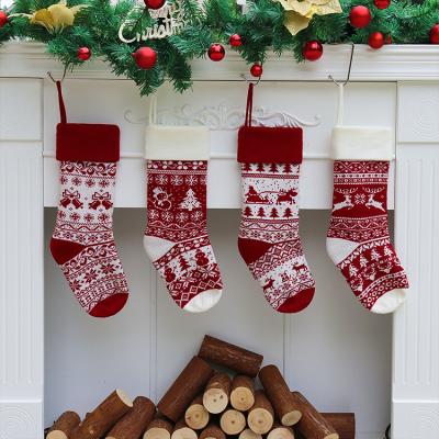 China Acrylic Custom Christmas Decorations Elks Candy Presents Santa Stockings Knitted Christmas Stockings for sale