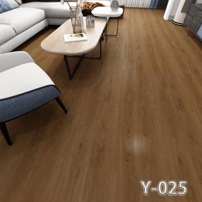 China Modern Environmental Luxury Vinyl Tiles Wood Design LVT Plastic Vinyl Flooring Planks for sale