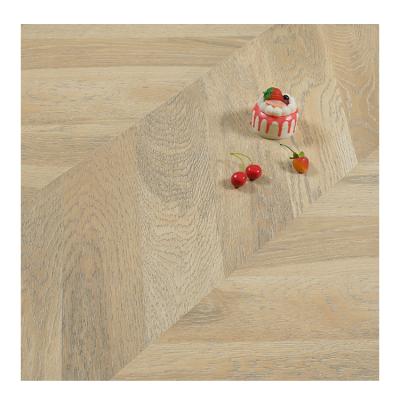 China Residential Luxury Herringbone Flooring with Laminate Techniques for sale