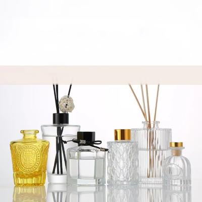 China Wish Customized A Variety Of Styles Luxury Glass Perfume Bottle Bedroom Decorative Perfume Reed Diffuser Bottles for sale