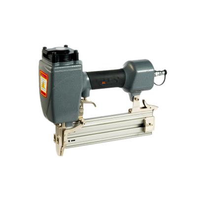 China Aluminum Auto Pneumatic Gun Nailer Hot Sale Factory Price Body Decoration Air Stapler Air Gun Tool Home Air Framing Stapler for sale