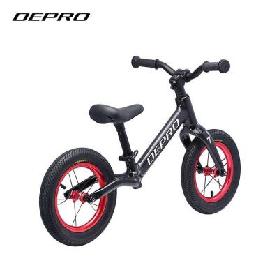 China 12 Inch Carbon Fiber Kids Outdoor Balance Bike for sale