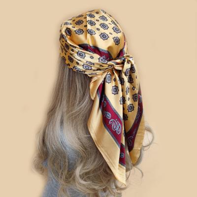 China New Style Beach Scarf Wholesale 2022 Print 90X90CM Headcloth Sunscreen Square Luxury Silk Shawls Popular Factory Factory for sale