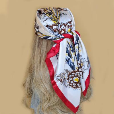 China Wholesale 2022 Winter Scarf Winter Scarf Factory Square Sunscreen Shawls New Style Popular Luxury Beach Silk Print 90X90CM Headcloth for sale