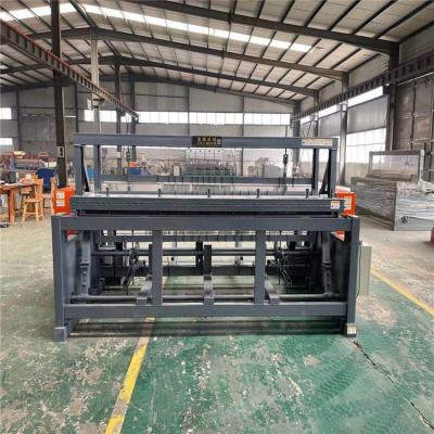 China Hot Sale Hotels 1-6mm Crimped Wire Mesh Weaving Machine for sale