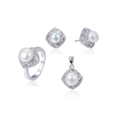 China Fashionable Freshwater Pearl Pearl Jewelry Set Best For Gift for sale