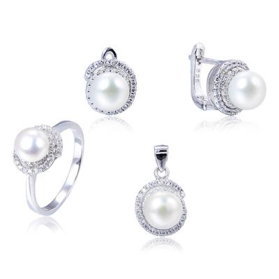 China Luxury Elegant Real Freshwater Pearl Bridal Cultured Jewelry Set Wedding For Anniversary for sale