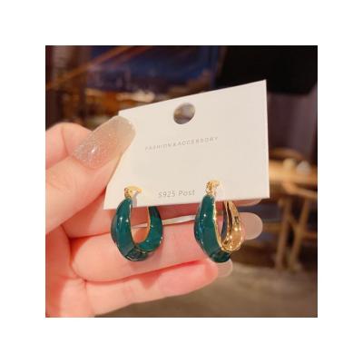 China Temperament high quality high quality cheap elegant French earrings design price circle irregular hoop earrings for sale