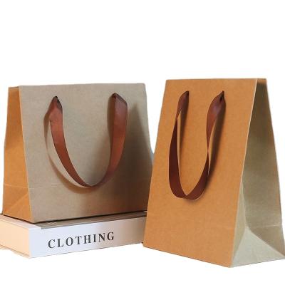 China Fashion Recyclable Color Foldable Business&Shopping Gift Bags Recyclable Packaging Tote Paper Gift Bags for sale