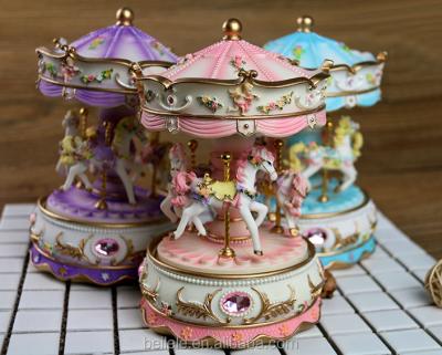 China Free Shipping Cartoon Get Married Circulate Wooden Carousel Wooden Roll Custom Carousel Music Box for sale