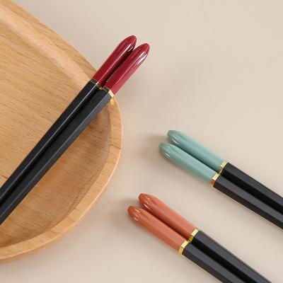 China Non-slip Japanese-style kitchen chopsticks hotel chopsticks melamine disposable plastic high temperature tableware chopsticks for sale