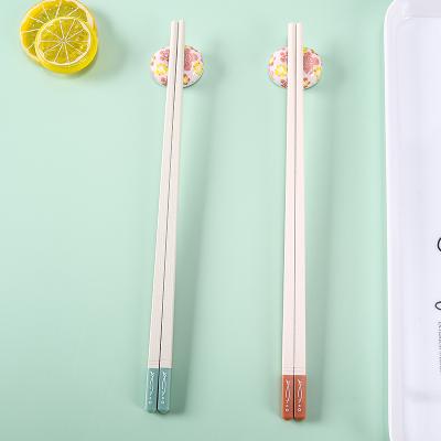 China Disposable Plastic Cutlery Set Fish Shape Chopsticks Candy Japan Food For Adults Travel Korean Chinese Spoon And Chopstick Set Box for sale