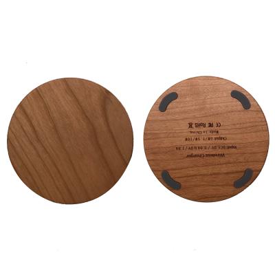 China Wooden Qi-enabled Wireless Charger Devices Wireless Phone Charging Station Qi-enabled Power Bank For Phone for sale