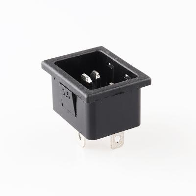 China EU UK 15A Industrial Socket C19 Connector Industrial Pin 1.5 Pin 1.5 Snap AC 220V for sale