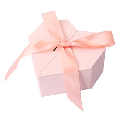 China Luxury Custom Packaging Materials Cardboard Recycled Magnetic Pink Heart Shaped Gift Box With Ribbon For Bridesmaid for sale