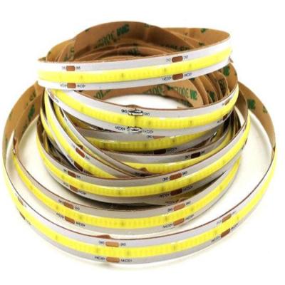 China Luxury cheap price wholesale 5m width 8MM width 12v 24v high qulity chips flexible led strip lights low temperature for cosmetic shop for sale