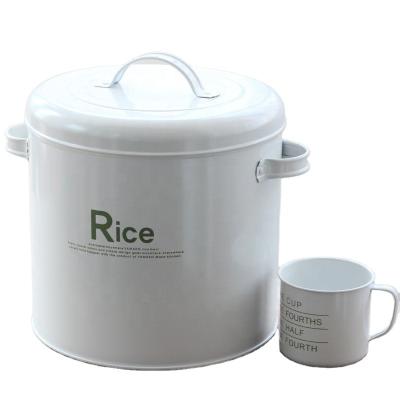 China High Quality Stored Rice Storage Sealed Bucket With Measuring Cup For Kitchen for sale