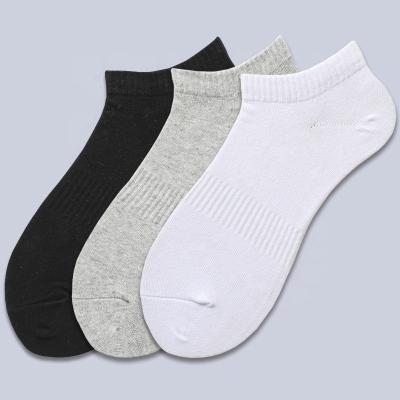 China QUICK DRY high quality men's cotton hosiery solid color breathable low cut casual socks sports socks for sale