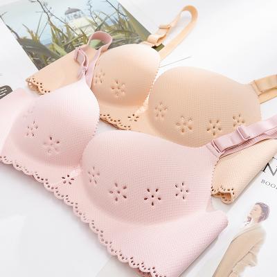 China Lift Up Ultra-thin One Piece Seamless Breathable Lingerie Wireless Bra 3/4 Cup Plus Size for sale