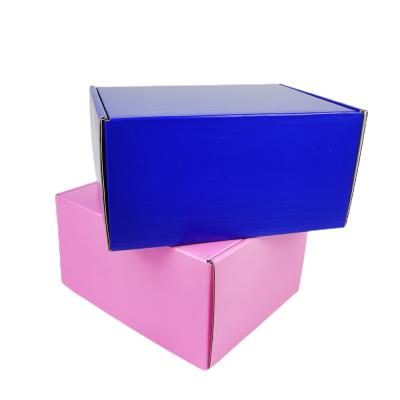 China Wholesale Recyclable Christmas Pink Blue Cardboard Corrugated Paper Children Box Clothing Packaging Box for sale