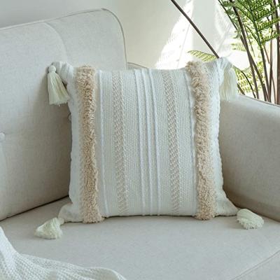 China Nordic Home Viable Luxury Hotel Decor Farmhouse Pillow Covers Decorative Tassels Pillow Cover Fancy Cushion Cover for sale