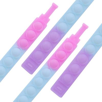 China Hot Selling Washable And Eco-friendly Compression Rubber Spike Grab Press Bubble Snap Bubble Snap Cord Vibrator Wristband Sensory Wristband for sale