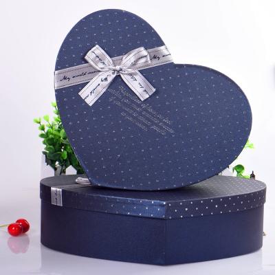 China Handmade Customized Heart Shaped Rose Flower Paper Box For Packaging for sale