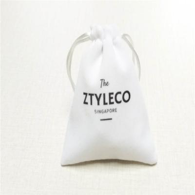 China Recyclable Screen Printing Velvet Pouch Logo Jewelry Pouch With Logo Gold Foil Stamping for sale