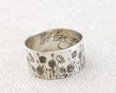 China FASHIONABLE Moq Small Dandelion Engraved Rings Any Size Customized Rings For Woman And Man for sale