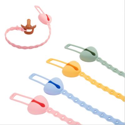 China New Design Baby Sustainable Portable Soft Nipple Chain Anti Drop Pacifier Holder for sale