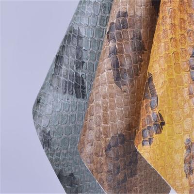 China Abrasion-resistant hot sale! ! ! low MOQ PU faux snakeskin leather leather for making handbags for sale