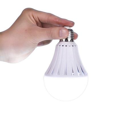 China Hallway E27 B22 5W 7W 9W 12W 15W E27 85-265V 85-265V hallway E27 B22 5W 7W 9W 12W 15W smart bombilla emergency light rechargeable led bulb for sale