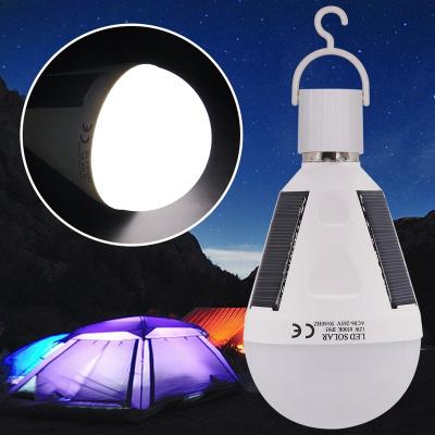 China Outdoor Waterproof Garden LED Emergency Light Bulbs 7W e27 IP65 Portable Solar Light Bulb with CE and ROHS for sale