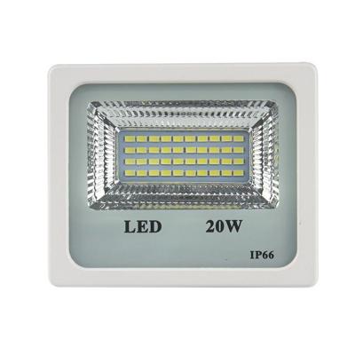 China Warehouse Zhongshan 2000 Lumen IP66 Photocell Light Controller 20W COB Led Flood Light With 60 Degree Light Motion Sensor Beam Angle for sale