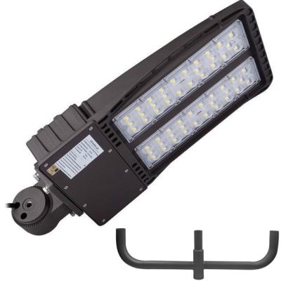 China Outdoor LED Parking Lot Lights 200w Shoebox Led Street Lamp UL DLC With Photocell for sale