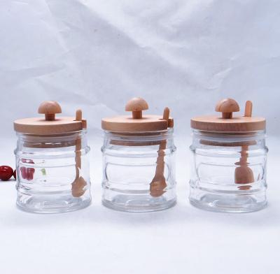 China Viable Glass Spice Herb Jars With Wooden Lids And Spoon for sale