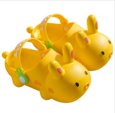 China 2021 high quality hot sale cute new head light rabbit children's sandals and slippers for sale