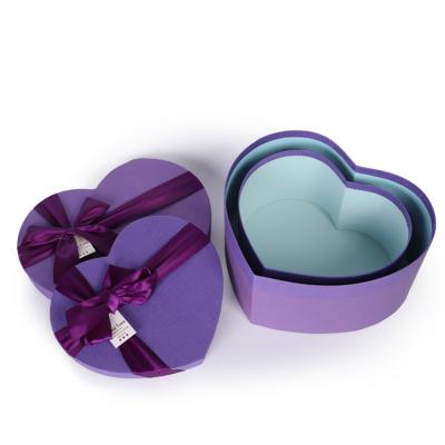 China Recycled Materials Heart Shape Custom Box For Packaging Chocolate Paper Box Gift Box for sale