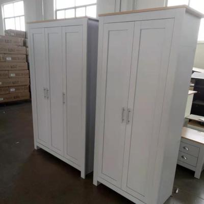 China Wardrobe MDF Particle Board / Modern Bedroom Furniture / Living Room Furniture en venta