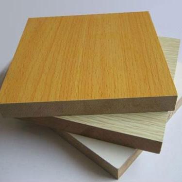 China 1.6mm polyst 1220*2440 interior glossy white plywood for sale