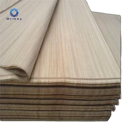 China Good Price Traditional Pencil Cedar Veneer 0.25mm PQ Best Selling Veneer for sale