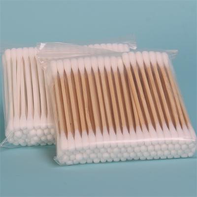 China Dispoable 200 Pcs Medical Cotton Swab With Bamboo Or Wooden Or Plastic Stick Cotton Bud for sale